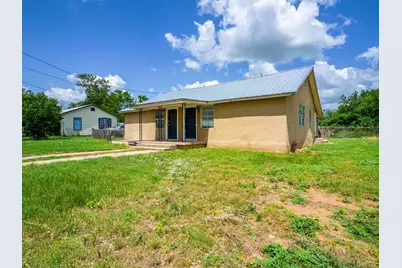 1004 Avon Ave, Llano, TX 78643 - Photo 4