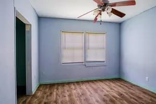 1004 Avon Ave, Llano, TX 78643 - Photo 20