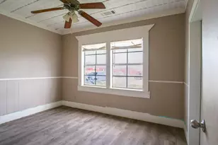 1004 Avon Ave, Llano, TX 78643 - Photo 18