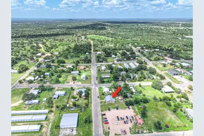 1004 Avon Ave, Llano, TX 78643 - Photo 26