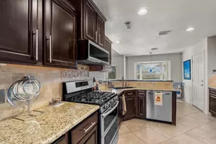 3304 Blue Lake Dr, Horseshoe Bay, TX 78657 - Photo 14