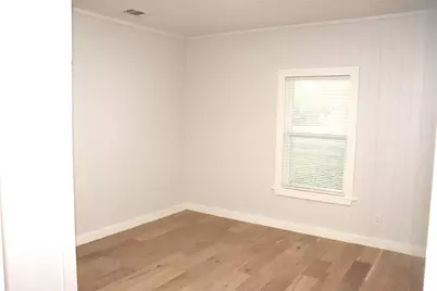 352 W Vaughan Street, Bertram, TX 78605 - Photo 16