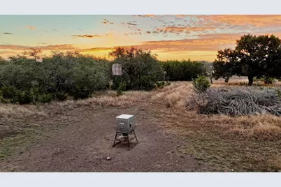 405 Heartleaf Drive, Lampasas, TX 76550 - Photo 2