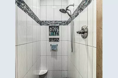 1104 Hill Circle West Drive, Granite Shoals, TX 78654 - Photo 18