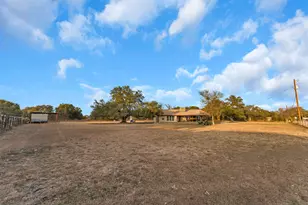 400 Robin Ln, Bertram, TX 78605 - Photo 22