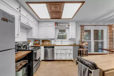 400 Robin Lane, Bertram, TX 78605 - Photo 6