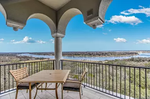 301 Circle Dr, Horseshoe Bay, TX 78657 - Photo 2