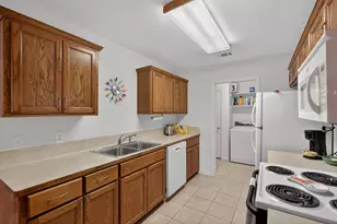 268 Braeburn Cir Circle, Meadowlakes, TX 78654 - Photo 6