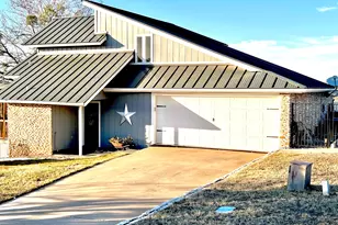110 Prairie, Horseshoe Bay, TX 78657 - Photo 2