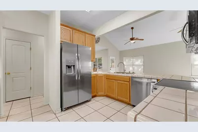 122 Eagle Point Drive, Kingsland, TX 78639 - Photo 8