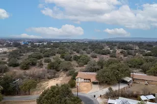 1109 Co Rd 132A, Kingsland, TX 78639 - Photo 6