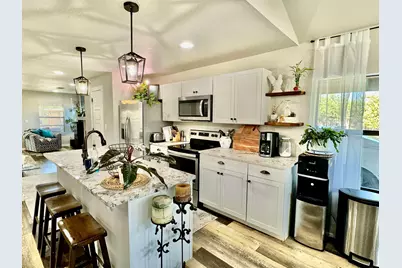 800 Lakeway, Burnet, TX 78611 - Photo 4