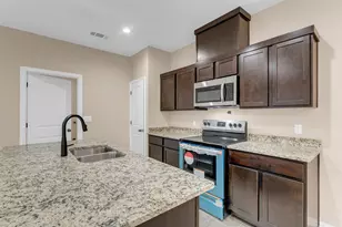 1917 Greenwood Ln, Kingsland, TX 78639 - Photo 12