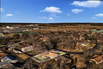 213 Corder Ln, Burnet, TX 78611 - Photo 4