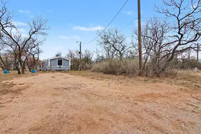 919 Austin St, Kingsland, TX 78639 - Photo 22