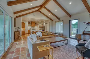 1302 Mountain Leather, Horseshoe Bay, TX 78657 - Photo 4