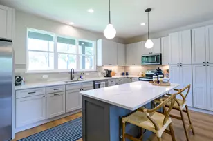 302 Castlehigh Dr, Granite Shoals, TX 78654 - Photo 4