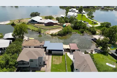 1511 Hilltop Drive, Granite Shoals, TX 78654 - Photo 18