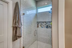 1511 Hill Top Dr, Granite Shoals, TX 78654 - Photo 10