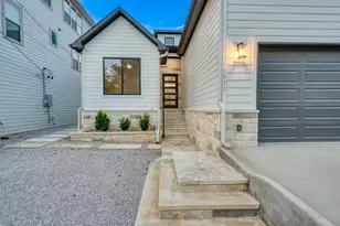 1511 Hill Top Dr, Granite Shoals, TX 78654 - Photo 2