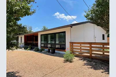 206 E Wallace Street, Llano, TX 78643 - Photo 2