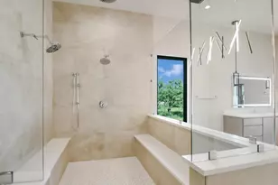 105 Island Ct, Horseshoe Bay, TX 78657 - Photo 16