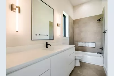 105 Island Court, Horseshoe Bay, TX 78657 - Photo 24