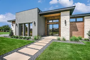 105 Island Ct, Horseshoe Bay, TX 78657 - Photo 1