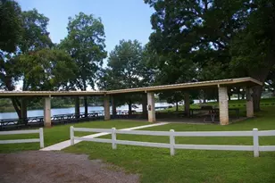 210 Meadowlakes Dr, Meadowlakes, TX 78654 - Photo 26