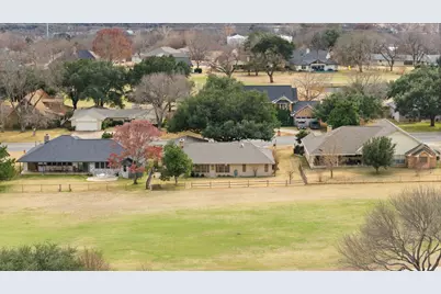 210 Meadowlakes Drive, Meadowlakes, TX 78654 - Photo 22