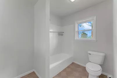 601 E Green Street, Llano, TX 78643 - Photo 14