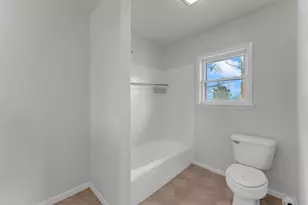 601 E Green St, Llano, TX 78643 - Photo 14