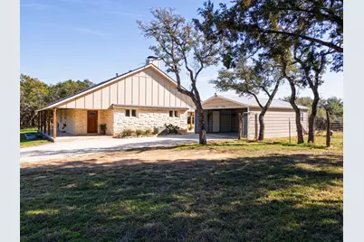 2742 Cr 111, Lampasas, TX 76550 - Photo 2