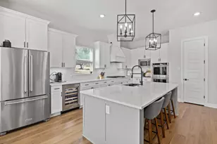 225 Spicewood Trails Dr, Spicewood, TX 78669 - Photo 10