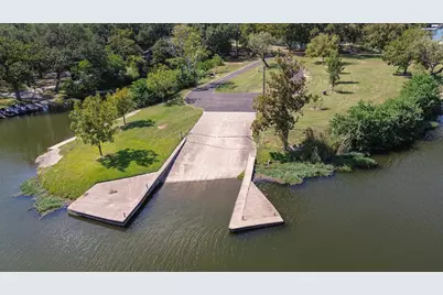 142 Lakeshore Dr, Horseshoe Bay, TX 78657 - Photo 26