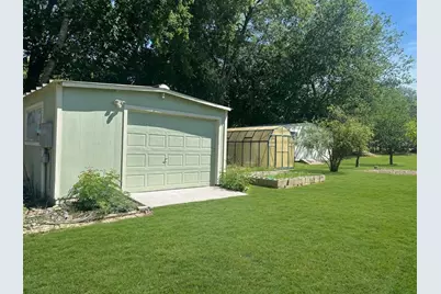 3721 Lakeview Dr, Cottonwood Shores, TX 78657 - Photo 4