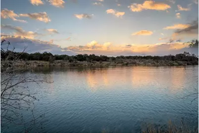 3721 Lakeview Dr, Cottonwood Shores, TX 78657 - Photo 4