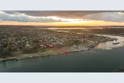 3721 Lakeview Dr, Cottonwood Shores, TX 78657 - Photo 1