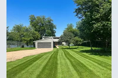 3721 Lakeview Dr, Cottonwood Shores, TX 78657 - Photo 2