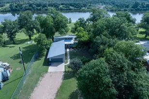 3721 Lakeview Dr, Cottonwood Shores, TX 78657 - Photo 2