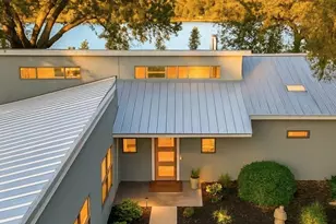 3721 Lakeview Dr, Cottonwood Shores, TX 78657 - Photo 1