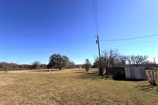 600 W Railway St, Lometa, TX 76853 - Photo 18