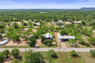 813 Airway St, Kingsland, TX 78639 - Photo 28