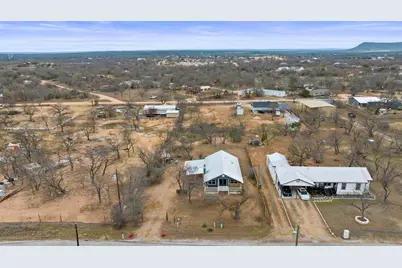 813 Airway St, Kingsland, TX 78639 - Photo 20