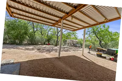 813 Airway St, Kingsland, TX 78639 - Photo 20