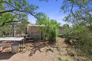 813 Airway St, Kingsland, TX 78639 - Photo 24