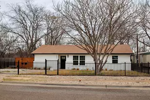 409 Ave R, Marble Falls, TX 78654 - Photo 1