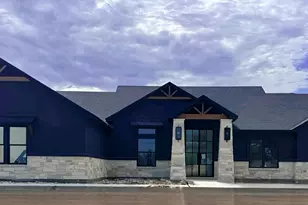 198 Burnet Oaks Dr, Burnet, TX 78611 - Photo 1