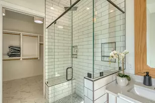 111 Florentine, Horseshoe Bay, TX 78657 - Photo 24