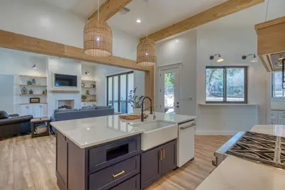 111 Florentine, Horseshoe Bay, TX 78657 - Photo 14